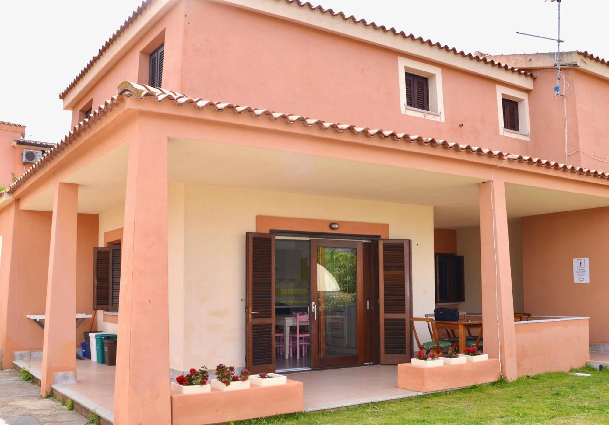 Iss Travel, Gli Asfodeli - Large Apartments With Private Terrace 圣特奥多罗 外观 照片